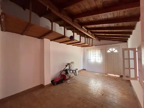 Depto Tipo Casa 4 ambientes con 2 baños