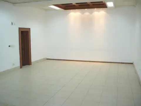 Casa + local en venta en Matheu