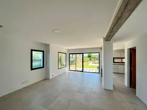 Dos Casas a Estrenar en Venta de Dos Dormitorios en Funes City Zona Joan Miro