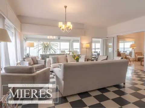 Casa en Alquiler Temporal en Punta del Este, USD 28.000