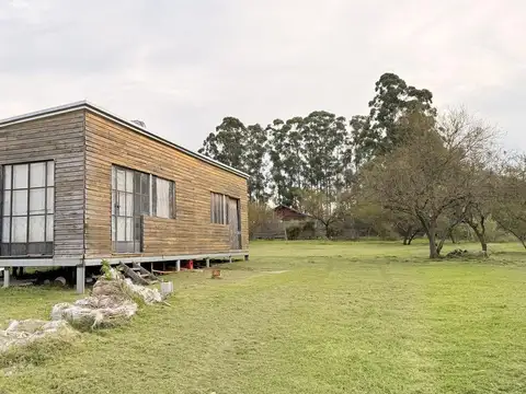 Cabaña con gran Lote Zona Los Ceibos