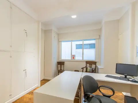 VENTA 2 AMBIENTES DE CATEGORIA/EDIFICIO CÓRTAZAR/LUMINOSO Y CON CARACTER