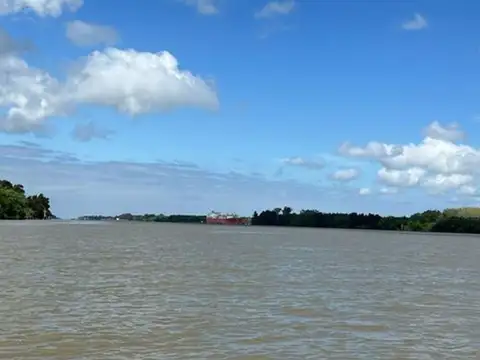 VENTA CHACRA BAHÍAS DEL PARANÁ- AL CANAL STA MARÍA