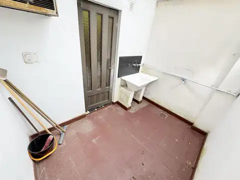 Depto Tipo Casa 2 ambientes con 1 baño