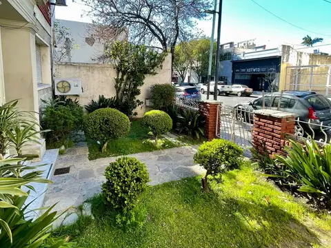 Avenida Teniente General Donato Álvarez 1500, Piso 1
