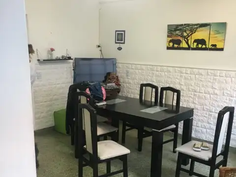 Manuel Artigas 6600, Piso PB