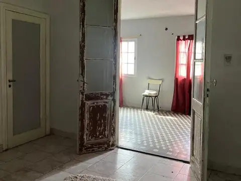 Casa en Venta en Castelar Norte, USD 100.000