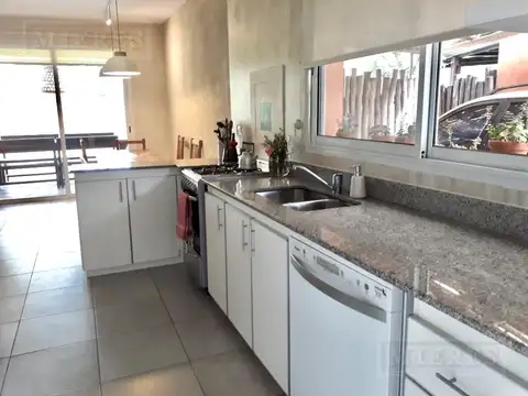 Casa en Venta al Oeste