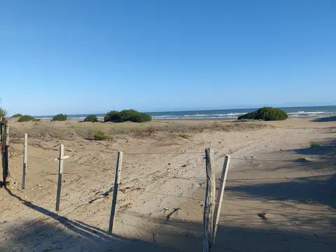 Terreno en Venta 20  mts Fondo