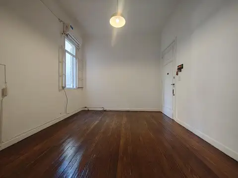 Depto Tipo Casa en Venta 40 años