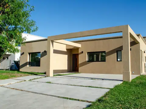 Casa en Venta en San Sebastian, Countries y Barrios Cerrados en Escobar