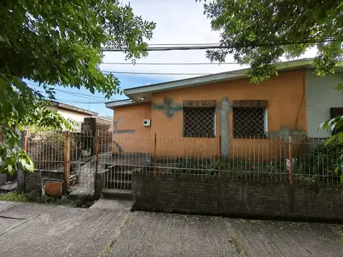 Casa vivienda 2 dormitorios amoblada IC36