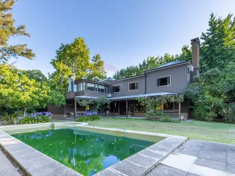 Casa venta City Bell El Quimilar 5 dormitorios