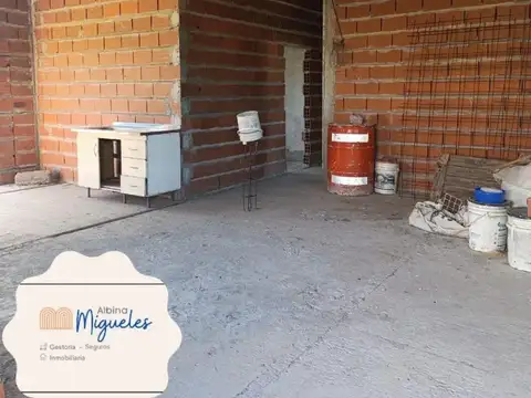 EN VENTA  CASA A TERMINAR
