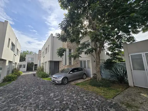 Depto Tipo Casa en Venta 10 años