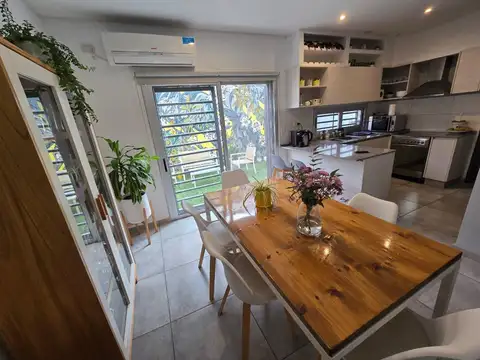 Depto Tipo Casa en Venta en Ituzaingo, USD 220.000