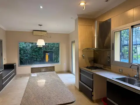 Casa en Venta en Posadas, USD 750.000