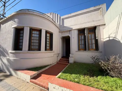 IMPORTANTE PROPIEDAD EN VENTA EN PLENO CENTRO