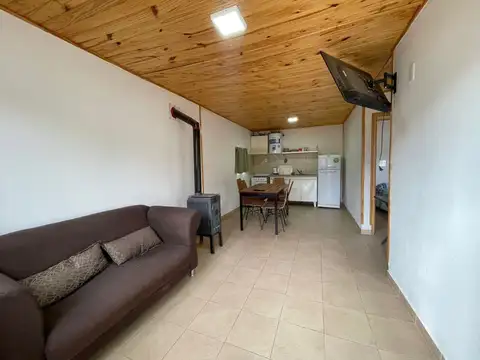 Casa 3 ambientes con 1 baño