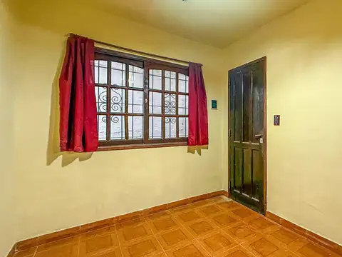 Depto Tipo Casa 4 ambientes con 2 baños