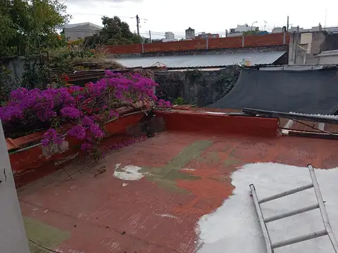 Casa 7 ambientes con 4 baños