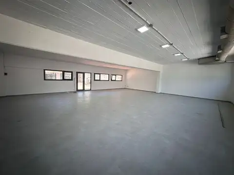 LOCAL EN ALQUILER APTO COMERCIAL/INSTITUCIONAL