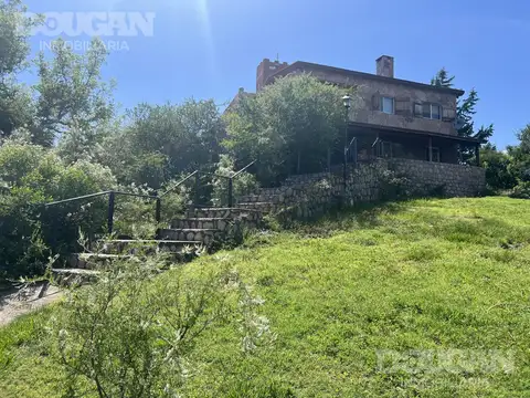 Casa en venta - vistas privilegiadas - carpintería
