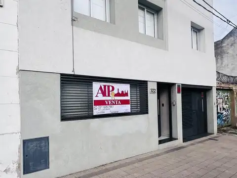 Casa en Venta, 5 dormitorios parque y pileta en 17 y 61 La Plata posible apto bancos privados