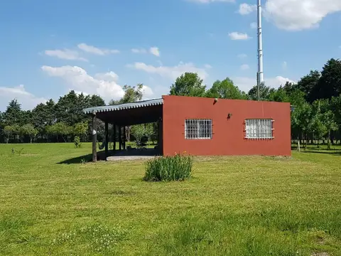Casa en Venta de 4 Ambientes en Zona Fátima Pilar con Quincho