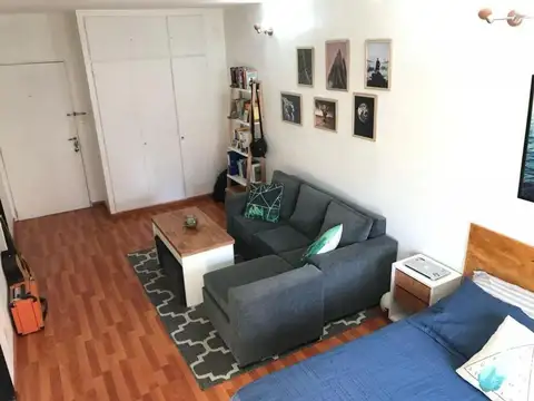 VENTA MONOAMBIENTE CON BALCON FRANCES EN SAN CRISTOBAL