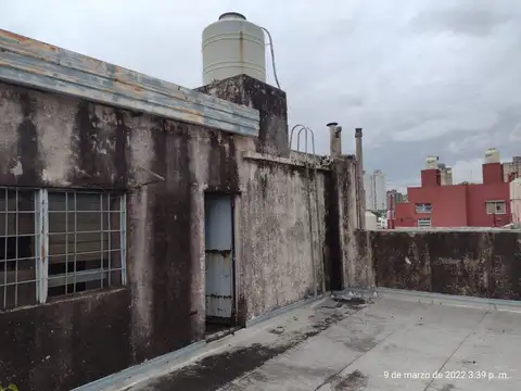 Casa  a refaccionar 12.5m Fte  A/Permuta menor