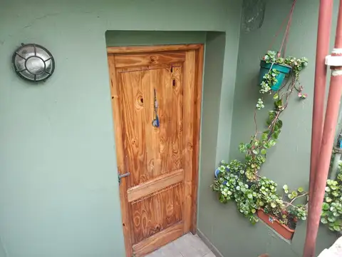 Depto Tipo Casa en Venta en Villa Pueyrredon, USD 140.000