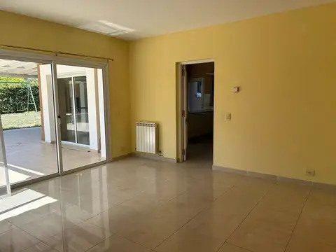 Casa en Venta en Lunlunta, USD 395.000