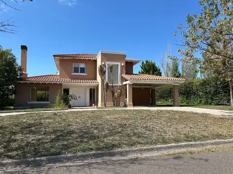 Casa 7 ambientes Venta La Vacherie Country Golf