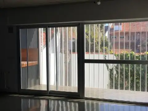 Hipólito Yrigoyen 3029