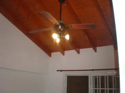 Urgente casa impecable 3 dormitorios
