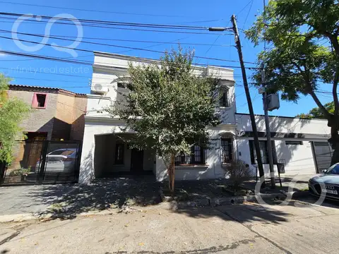 Moreno al 2600, Victoria