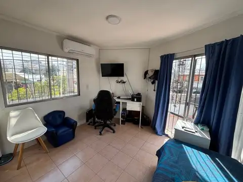 Depto Tipo Casa en Venta con 1 cocheras