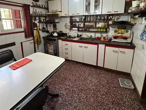 VENTA CASA 2 DORMITORIOS MERLO