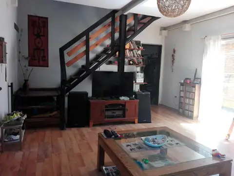 Casa en Venta en Barrio Parque Leloir, USD 155.000