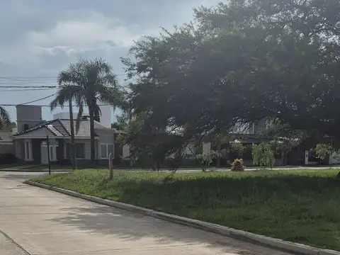 Laprida y Lavalle 600