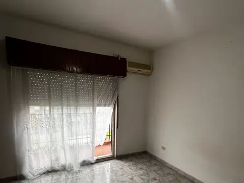 DUPLEX 3 AMBIENTES CON LAVADERO Y TERRAZA