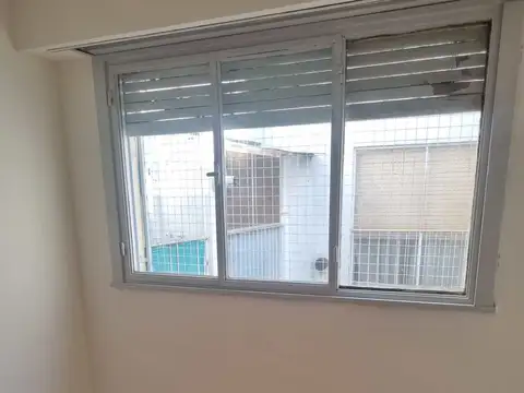 Alquiler 3 amb luminoso con balcon y lavadero,