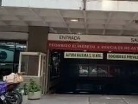 VENTA-COCHERA DOBLE-GALERIA JARDIN-MICROCENTRO 