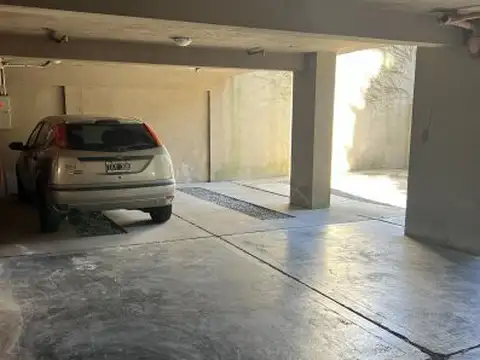 COCHERA FIJA CUBIERTA