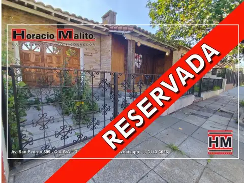 Casa de 3 Ambientes C/ FONDO en VENTA