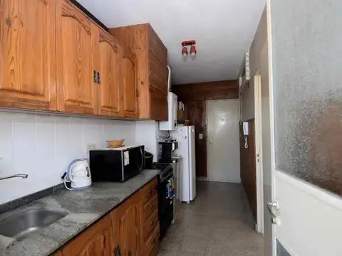 Zeballos 1900, excelente ubicacion, 2 dormitorios