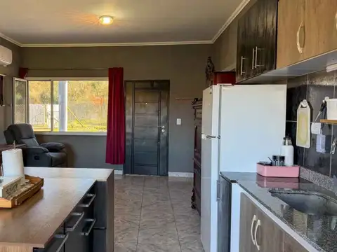 Casa 3 ambientes con 2 baños