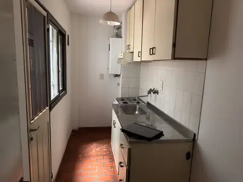 Presidente Roca 100, Piso 6