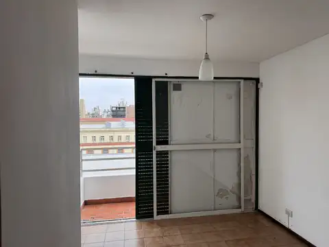 1 Dormitorio Externo Pte. Roca 117 + Patio